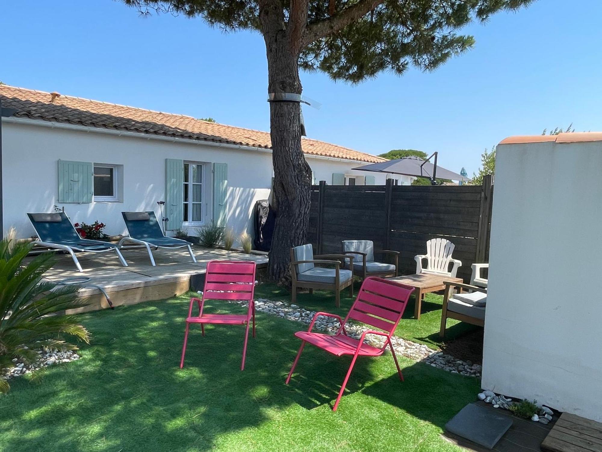 Maison avec spa idéalement placée au bois plage Le Bois-Plage-en-Ré Esterno foto